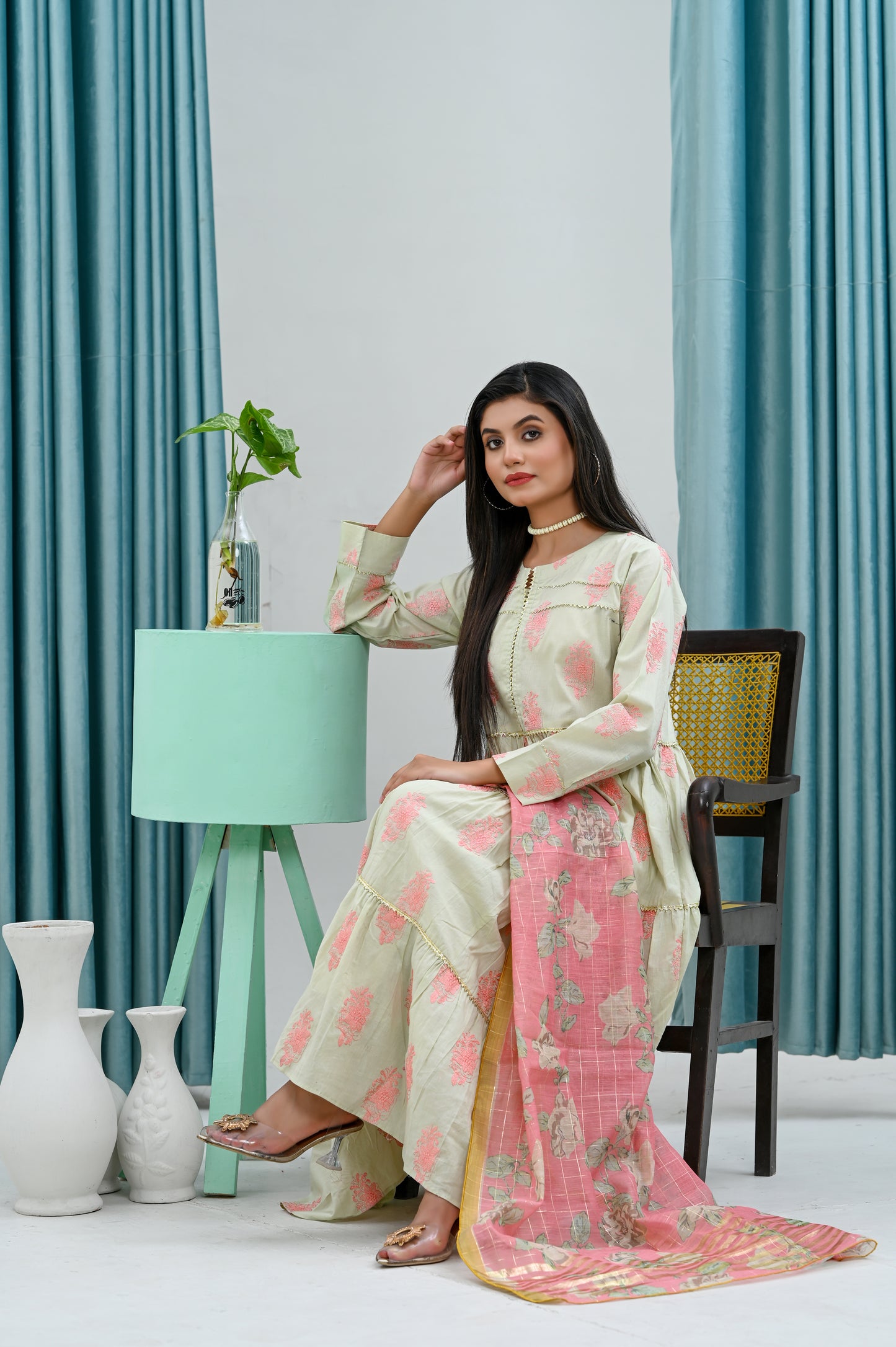 3 Piece Embroidered Lawn Suit (Pret)