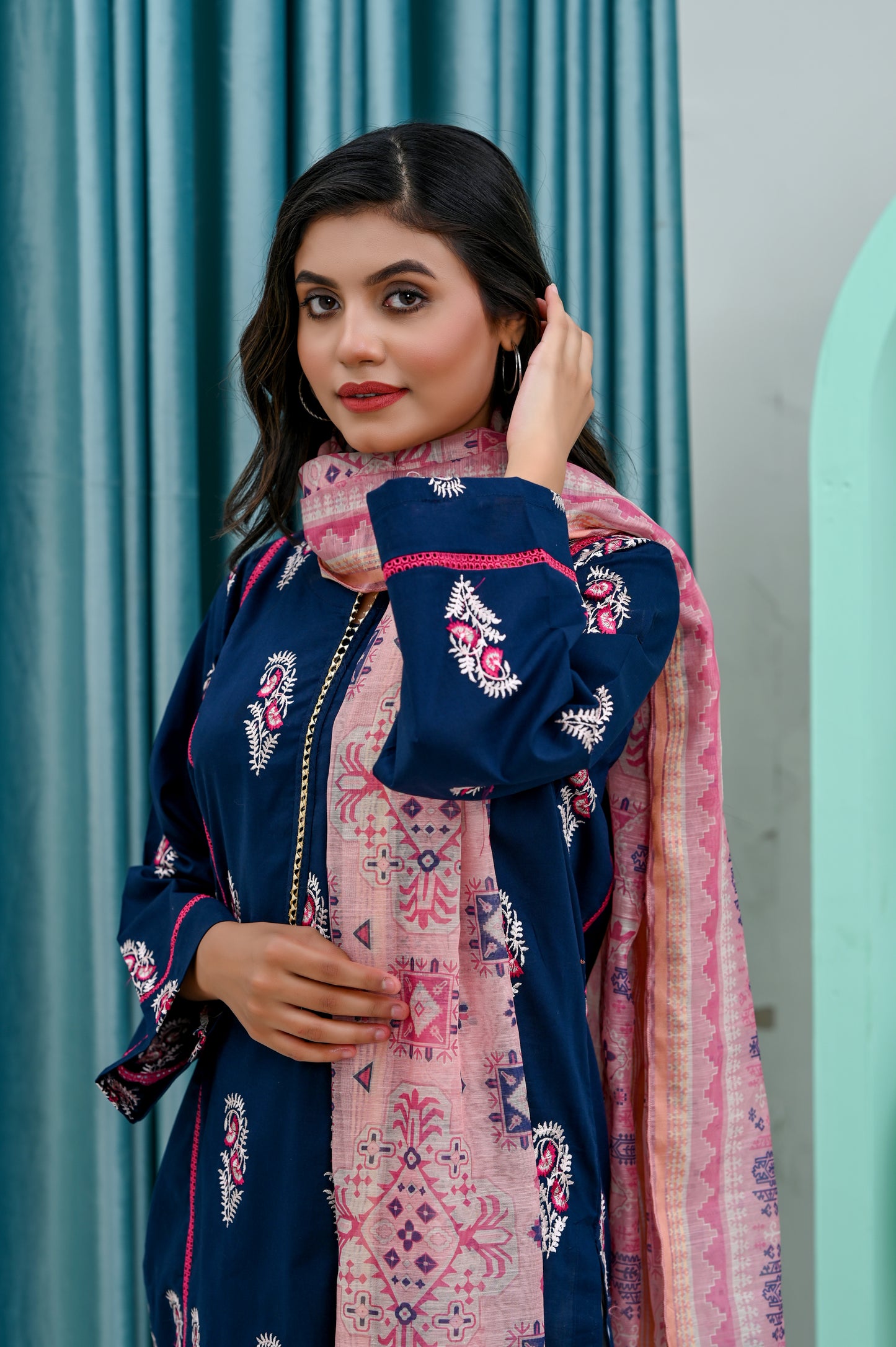 3 Piece Embroidered Lawn Suit (Pret)