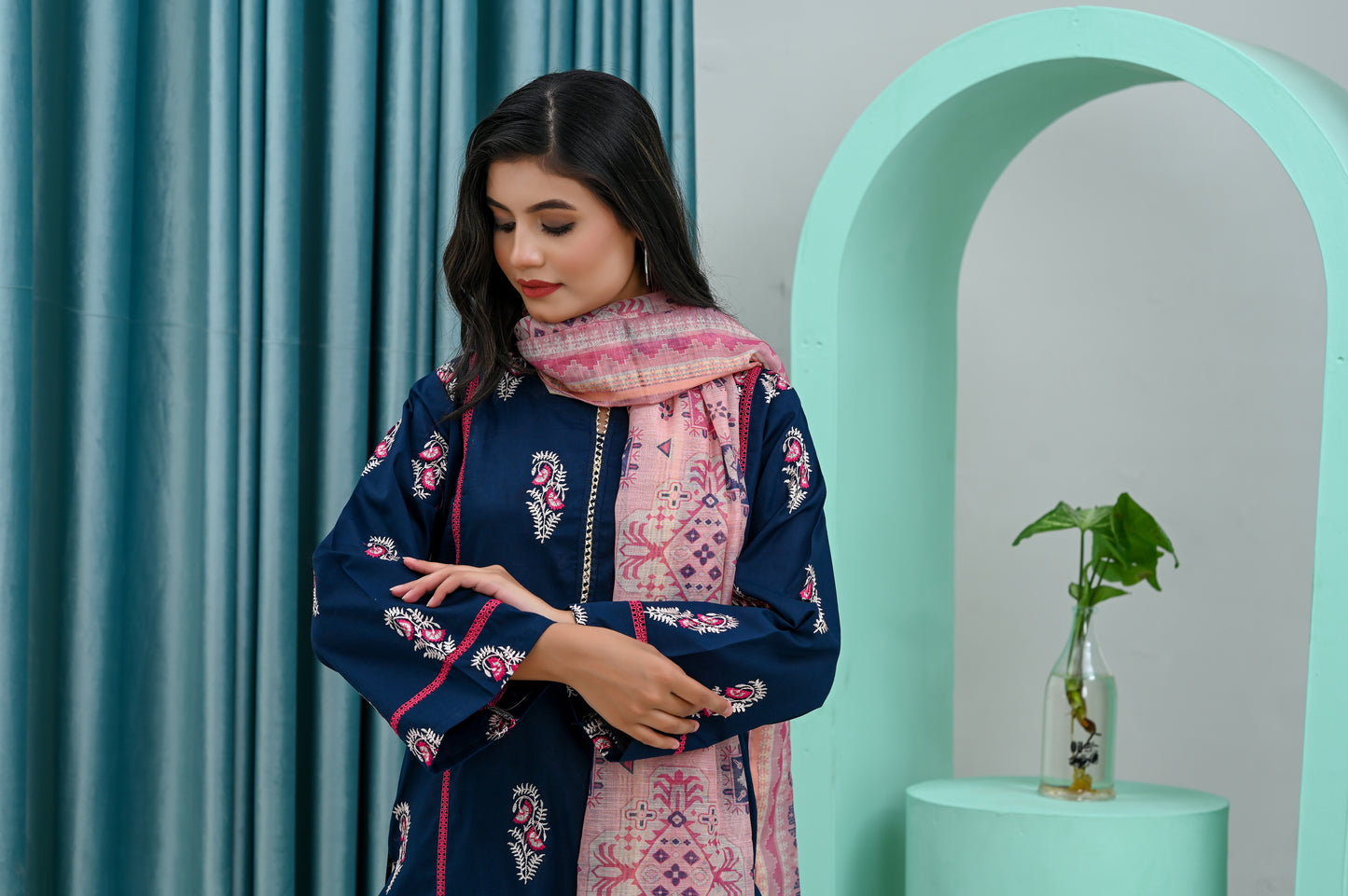 3 Piece Embroidered Lawn Suit (Pret)